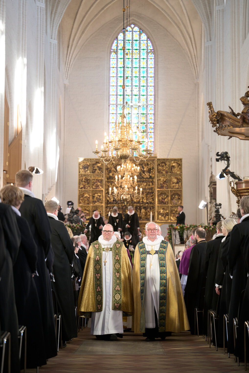 Procession forlader Odense Domkirke
